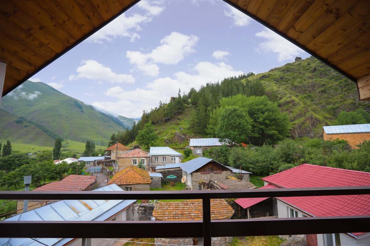 Sno Inn Kazbegi Exterior foto